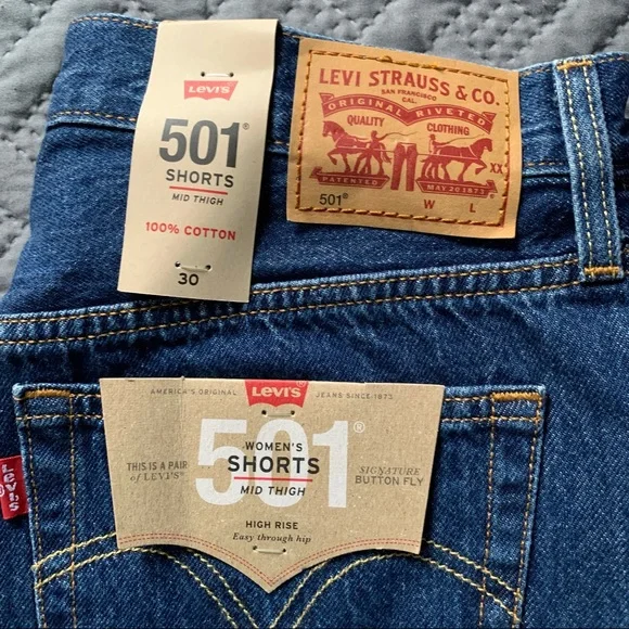 NWT Levi’s 501 Shorts - Picture 3 of 3